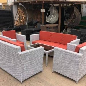 Contrast Settee
